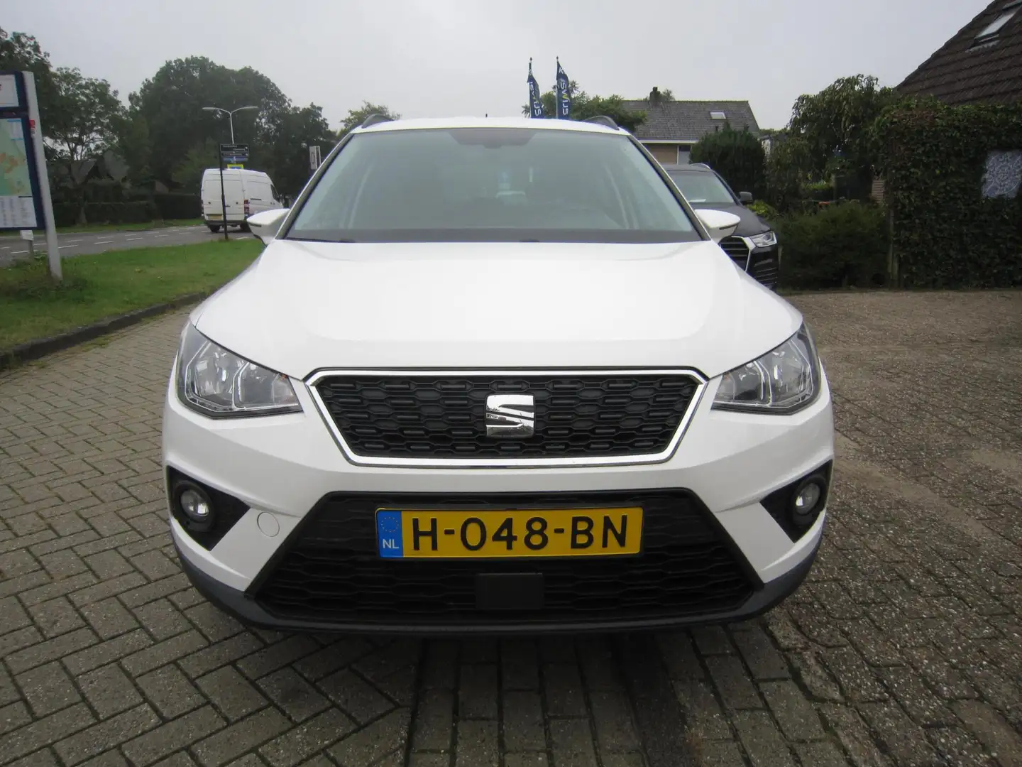SEAT Arona 1.0 TSI AUT Style Business Intense Wit - 2
