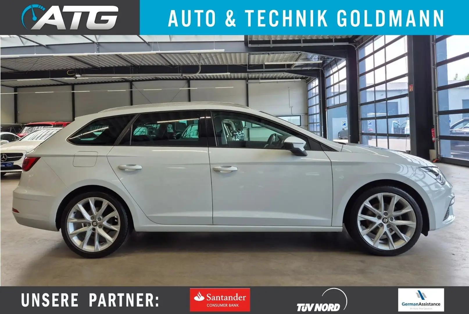 SEAT Leon ST FR 1.5TSI ALCANTARA NAVI LED PANO SITZHZ Fehér - 1