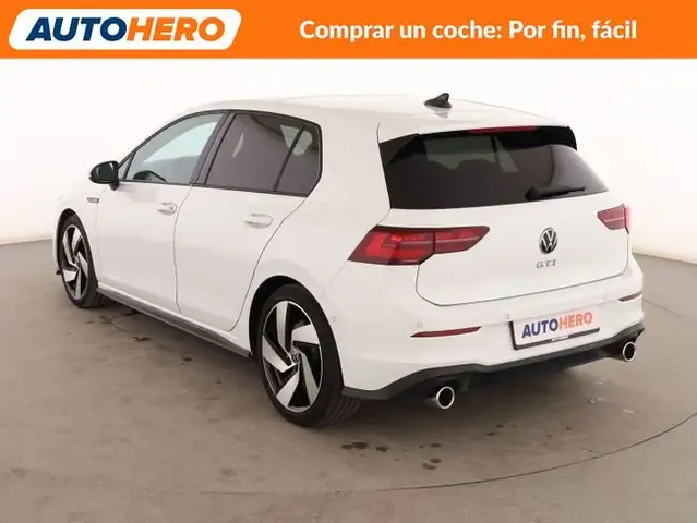 Volkswagen Golf view 4