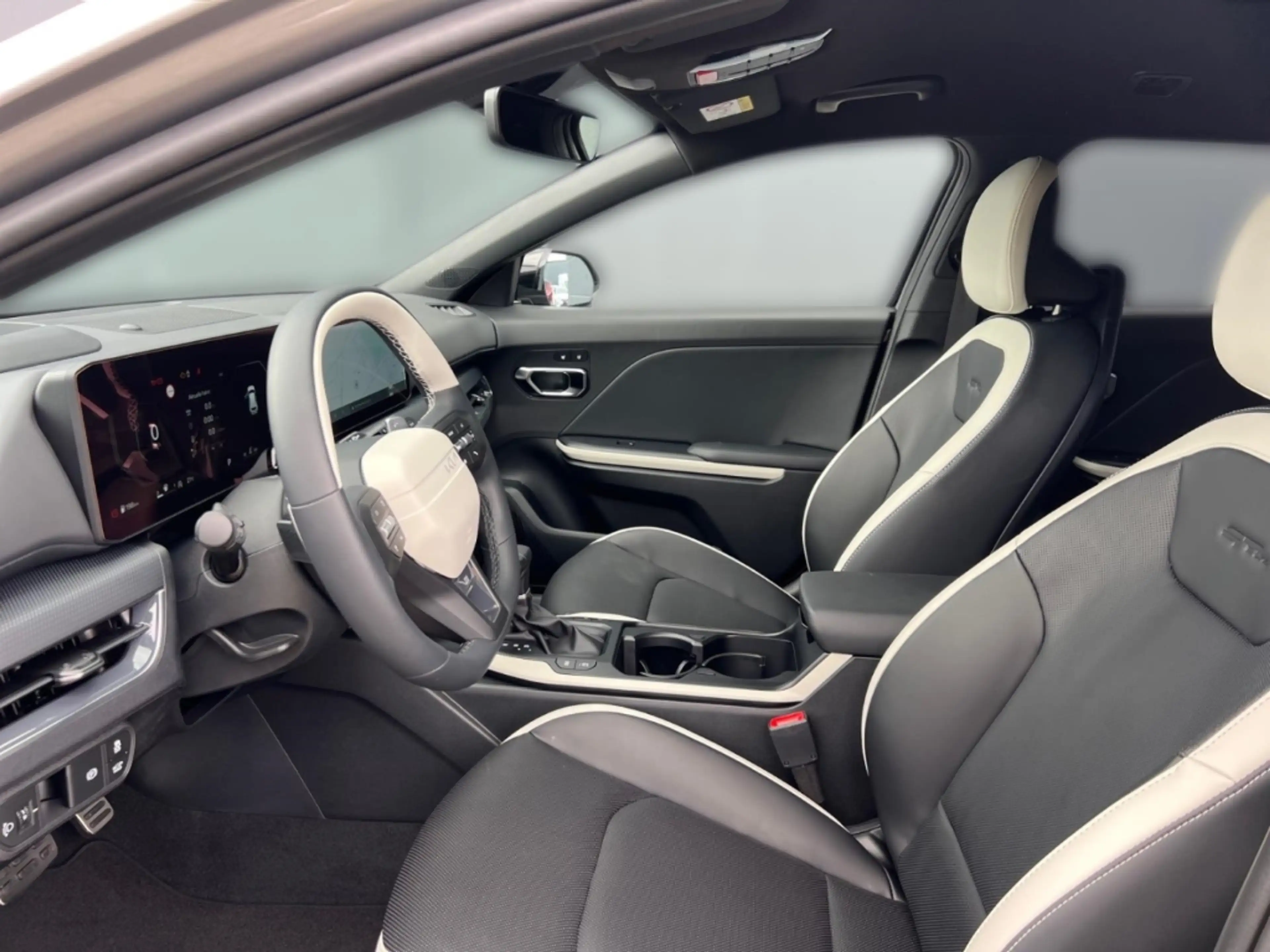 Kia K4 SW 1.6T GT-Line DCT7 360°Kamera Head-Up Leder — photo 7