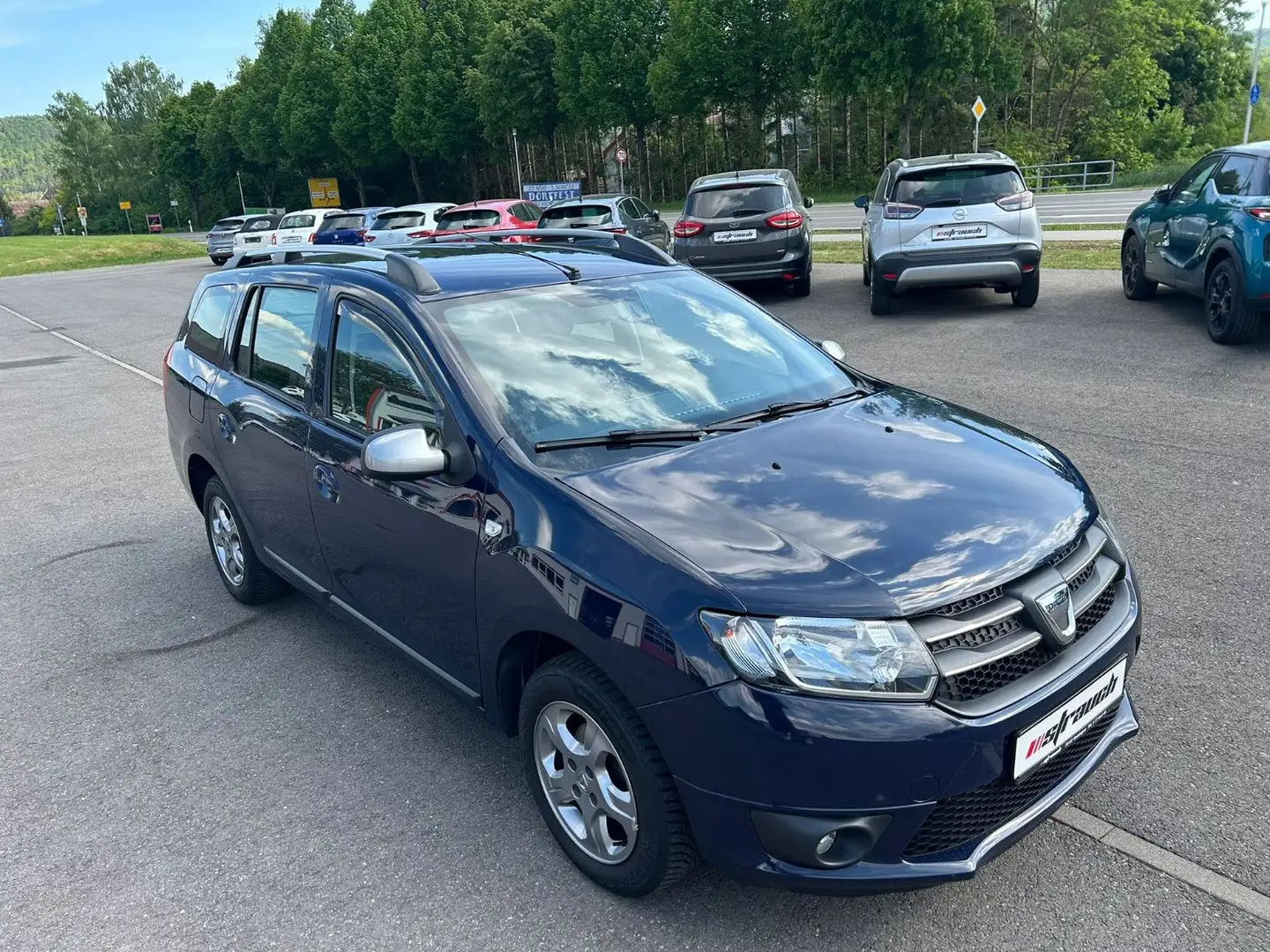 Dacia Logan MCV II Kombi Celebration AHK Blau - 2