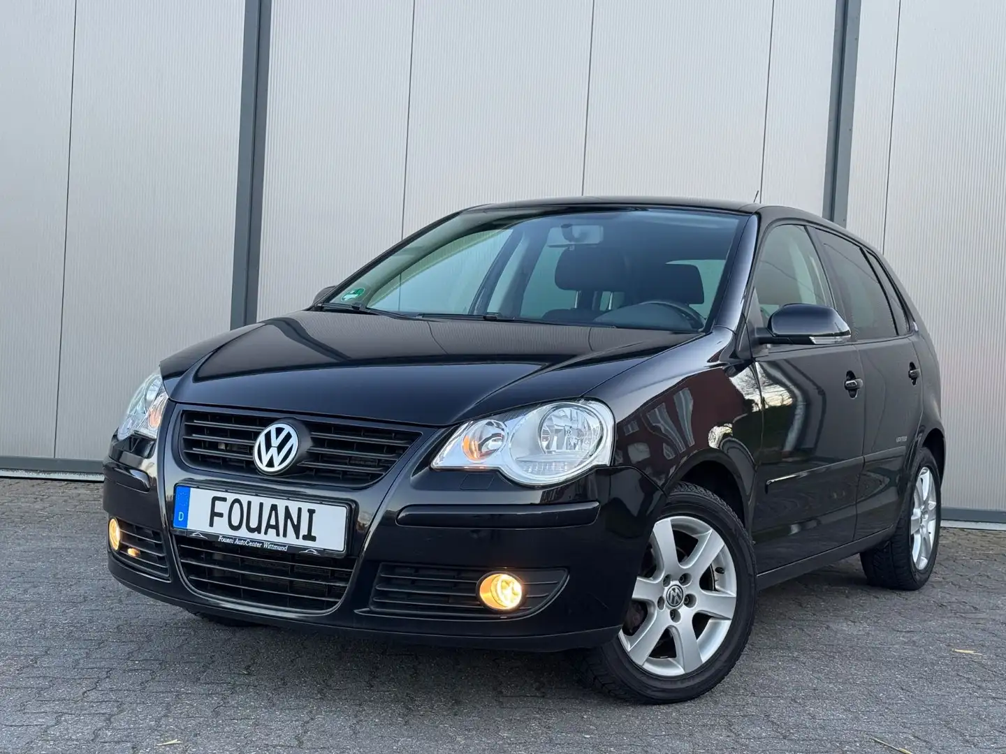 Volkswagen Polo IV United*1A-ZUSTAND*KLIMA*GARANTIE*SHZ Schwarz - 1