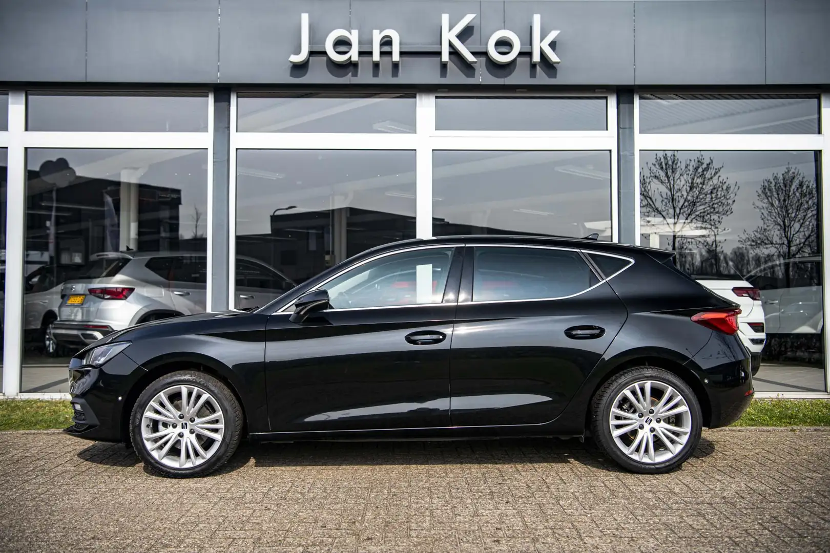 SEAT Leon 1.0 TSI Style Launch Edition | Elek. Trekhaak | Ca Zwart - 2