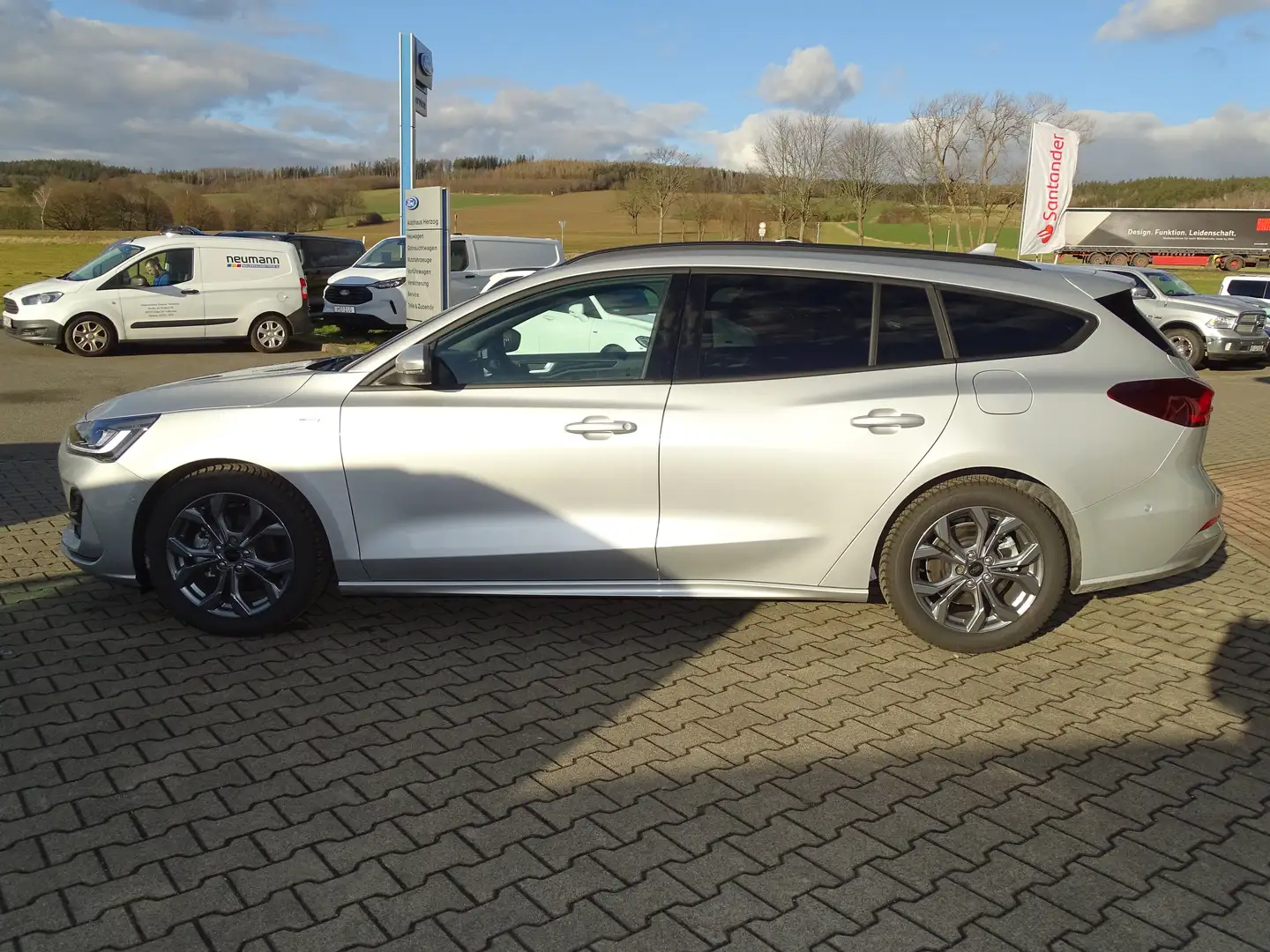 Ford Focus ST-Line X Turnier Silber - 2