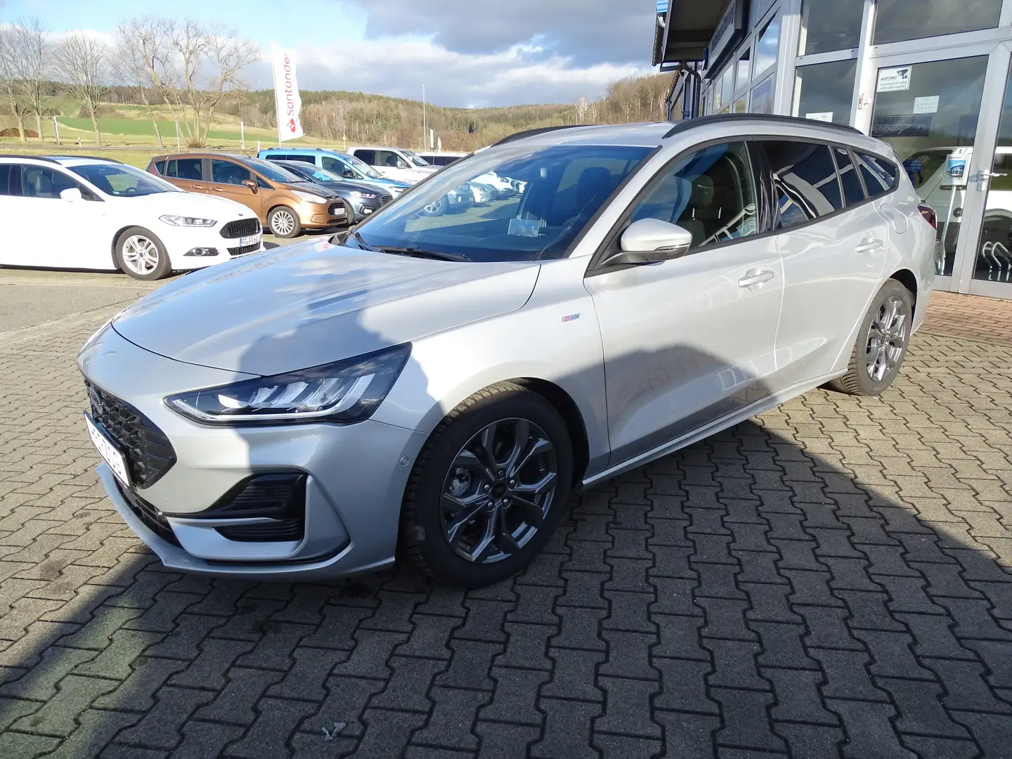 Ford Focus ST-Line X Turnier Silber - 1