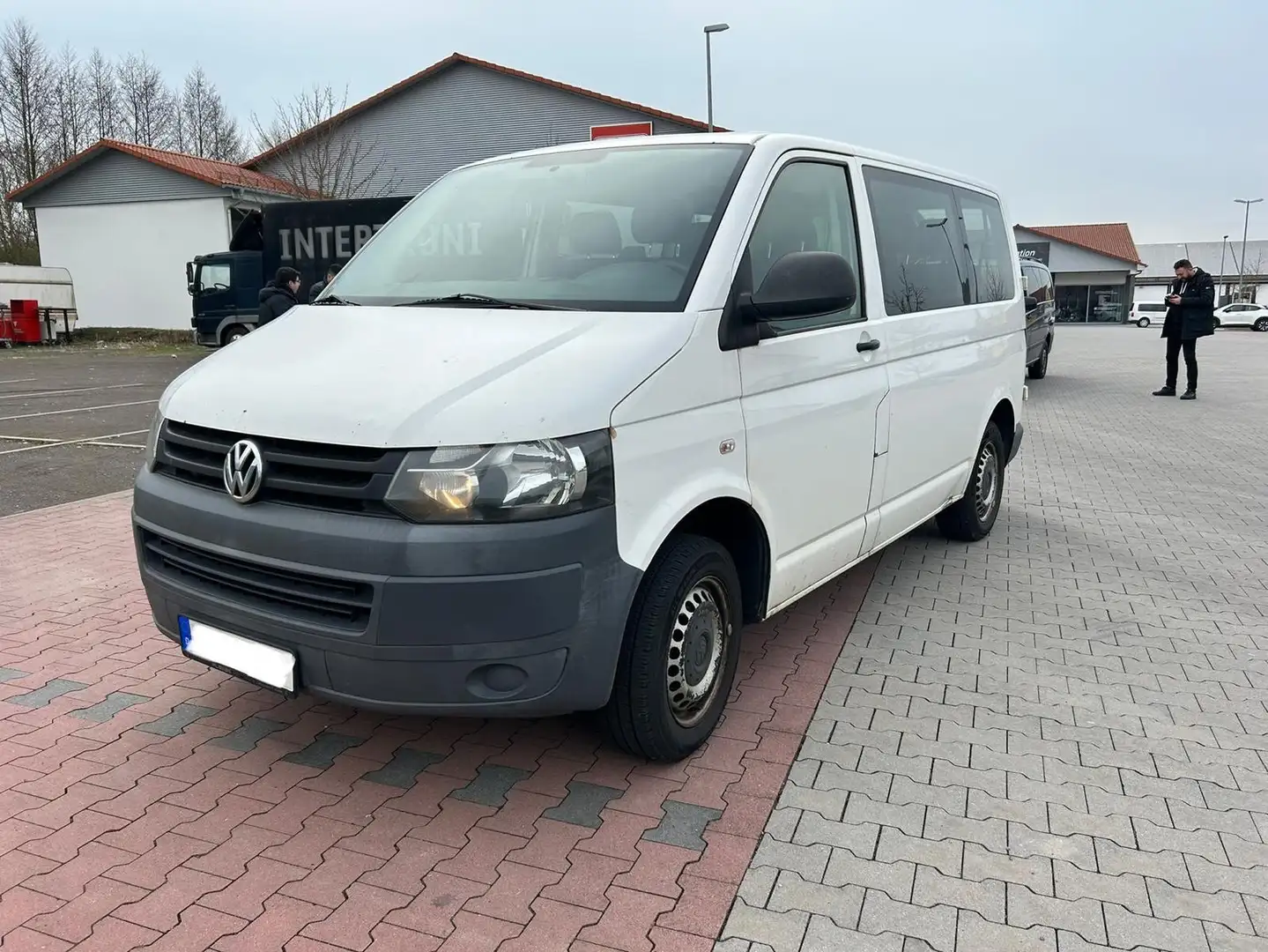 Volkswagen T5 Transporter 2.0 TDI 9 Sitzer Klima Weiß - 2