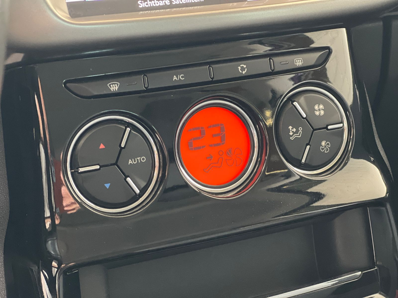 Citroen C3 Selection | Navi | PDC | Tempomat — photo 25