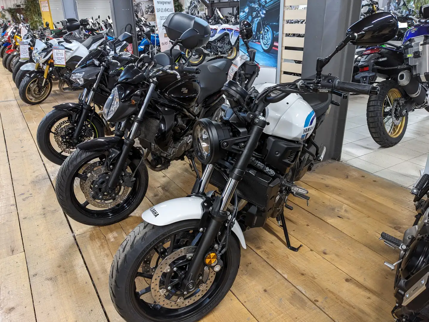 Yamaha XSR 700 Bílá - 1