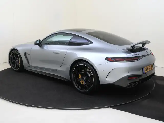 Mercedes-Benz Amg GT view 3