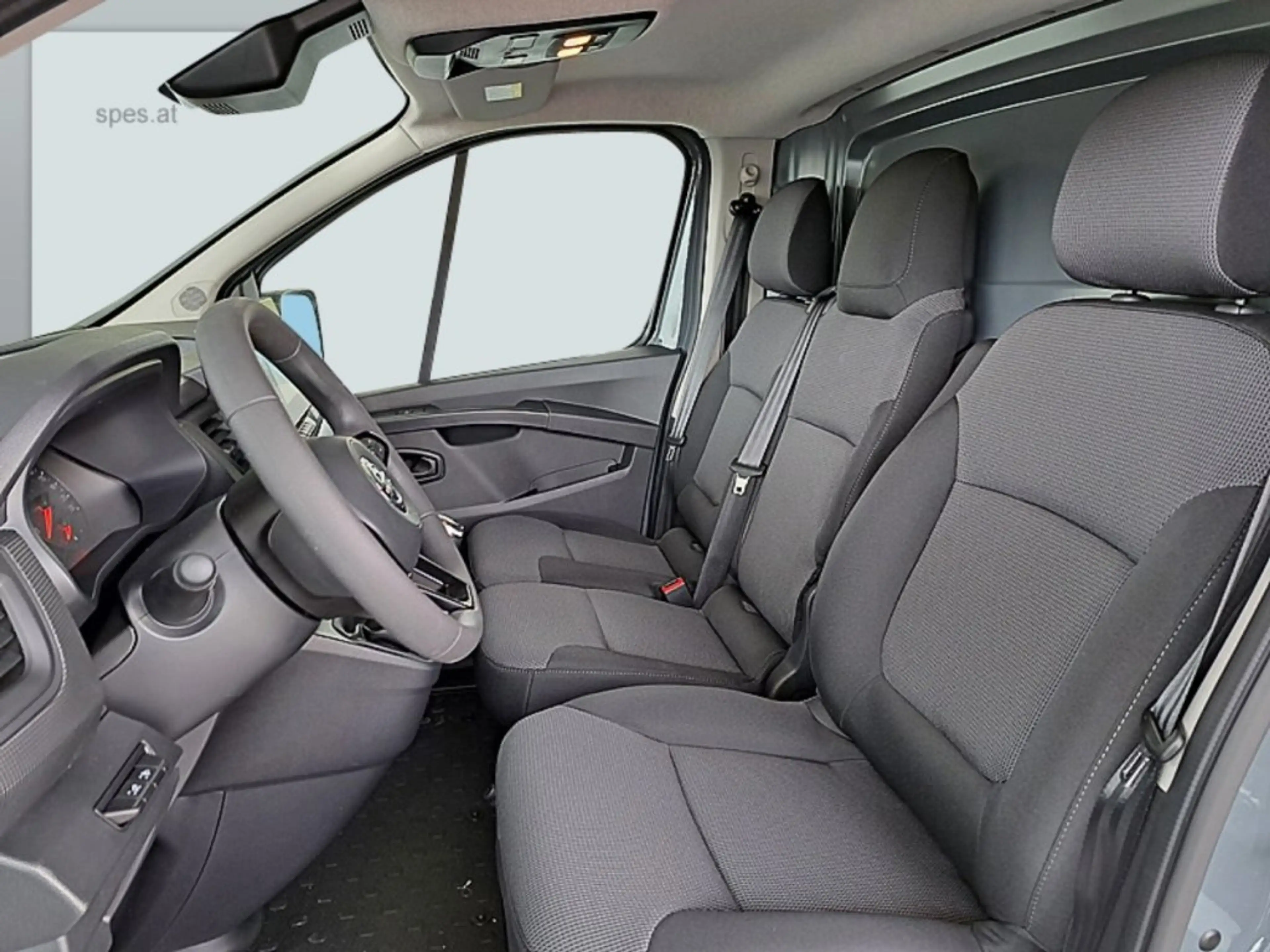 Nissan Primastar KaWa L2H1 3,1t dCi 130 6MT Acenta — photo 7
