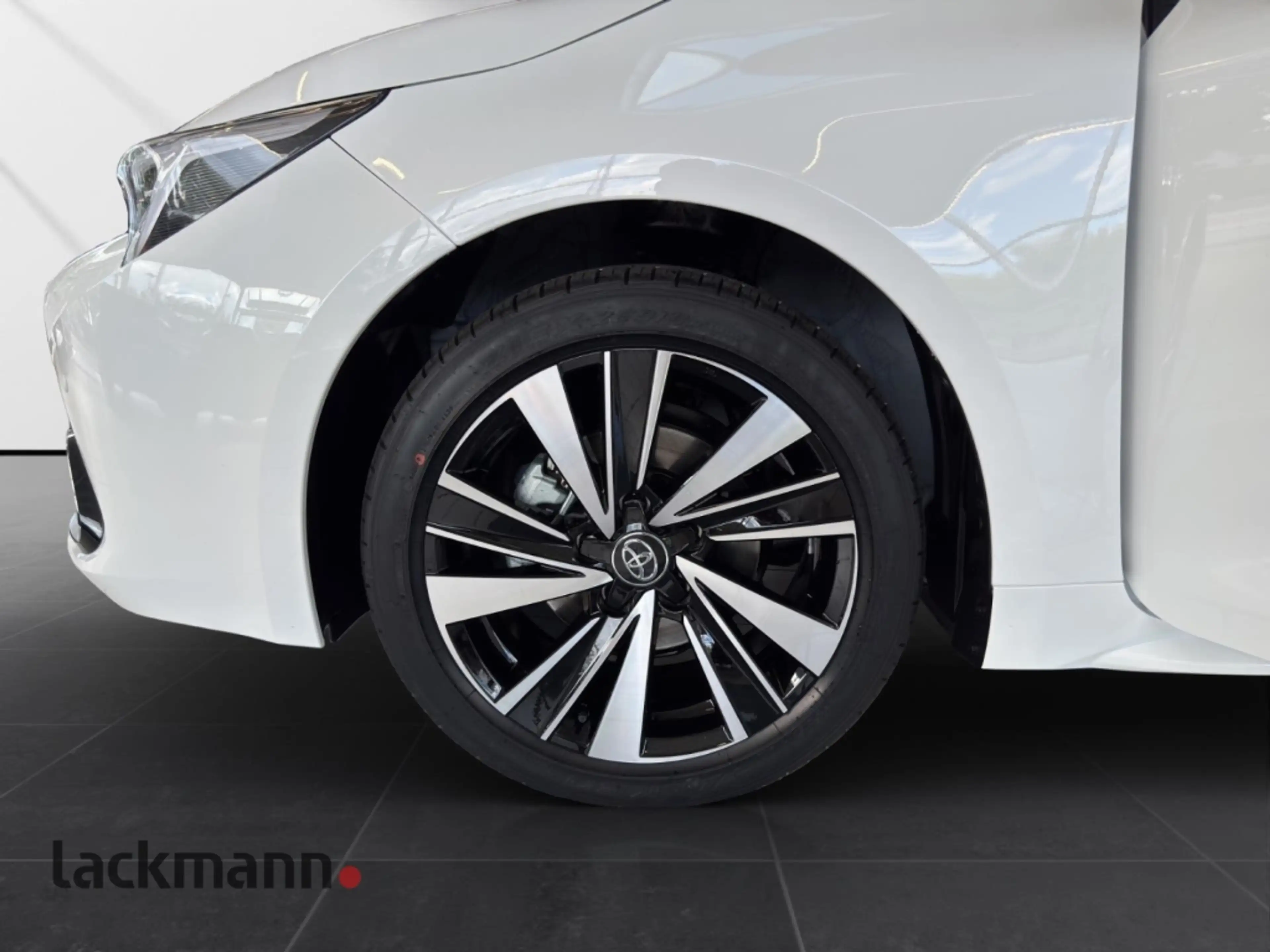 Toyota Corolla Touring Sports Hybrid Teamplayer Technik-Paket ele — photo 15