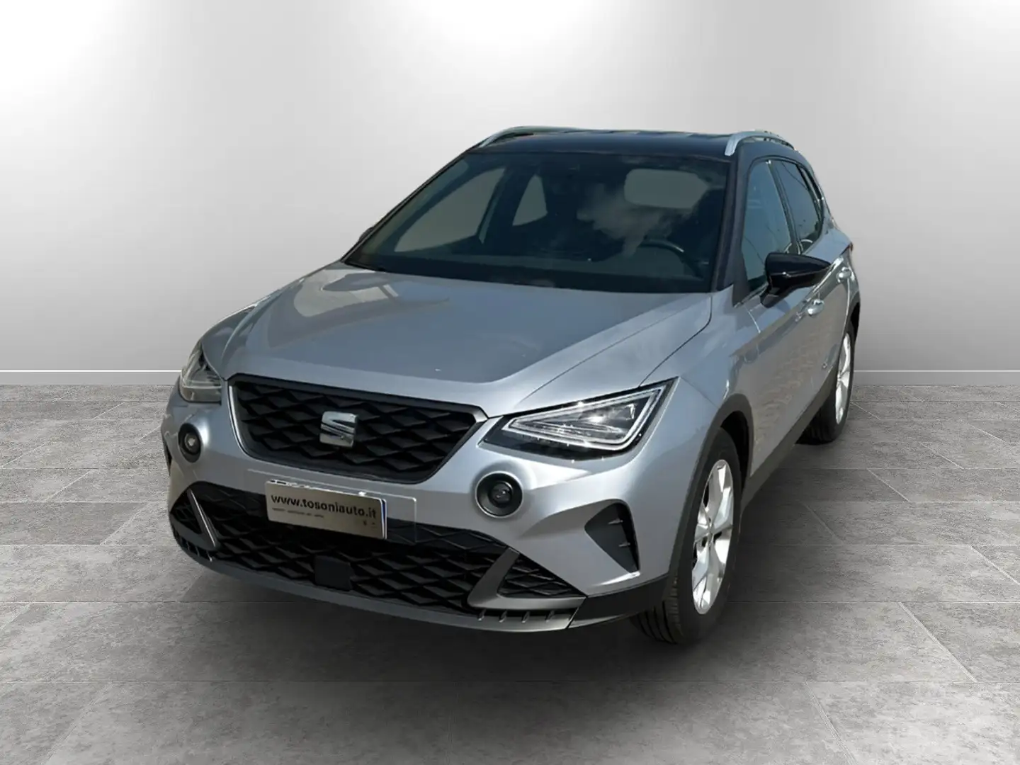 SEAT Arona 1.0 ecotsi FR 95cv Argento - 1