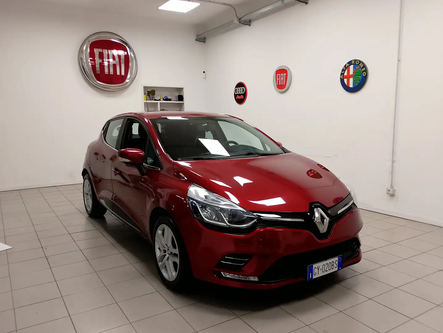 Renault Clio IV 2017 1.5 dci energy Life 75cv Rood - 1