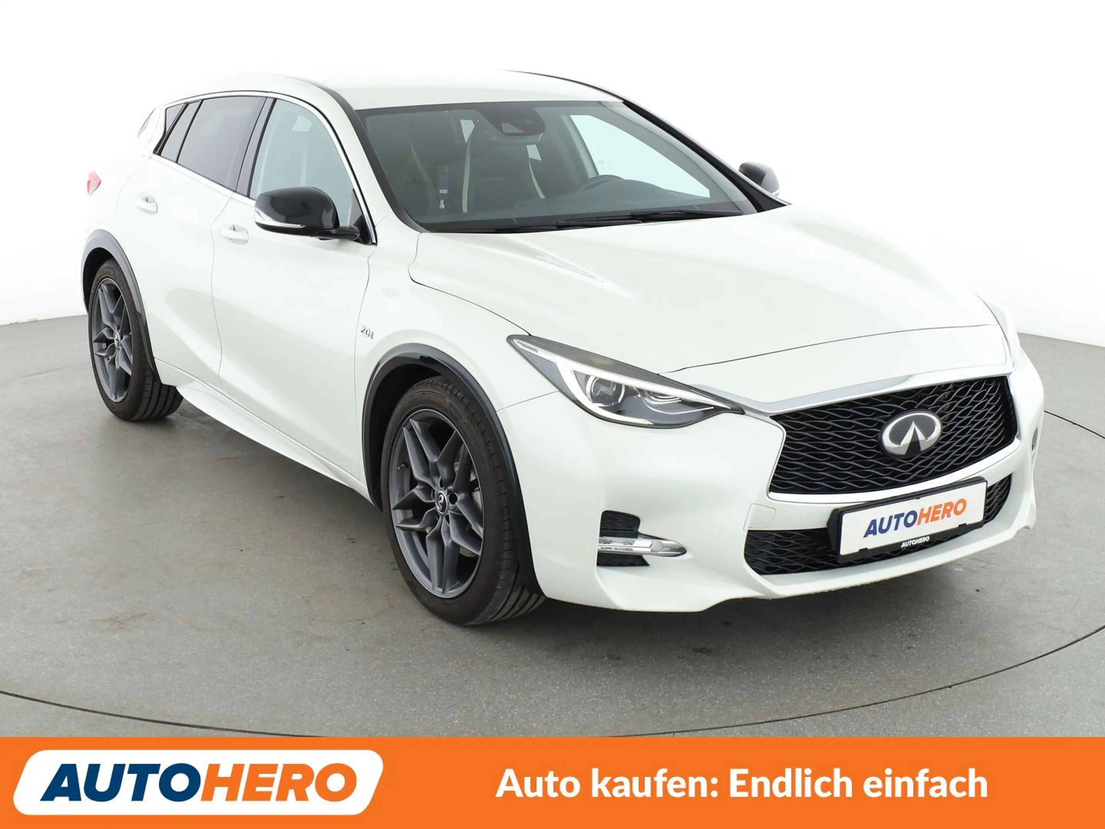 Infiniti Q30 2.0 Turbo Sport AWD Aut.*NAVI*PDC*SHZ*ALU* — photo 8