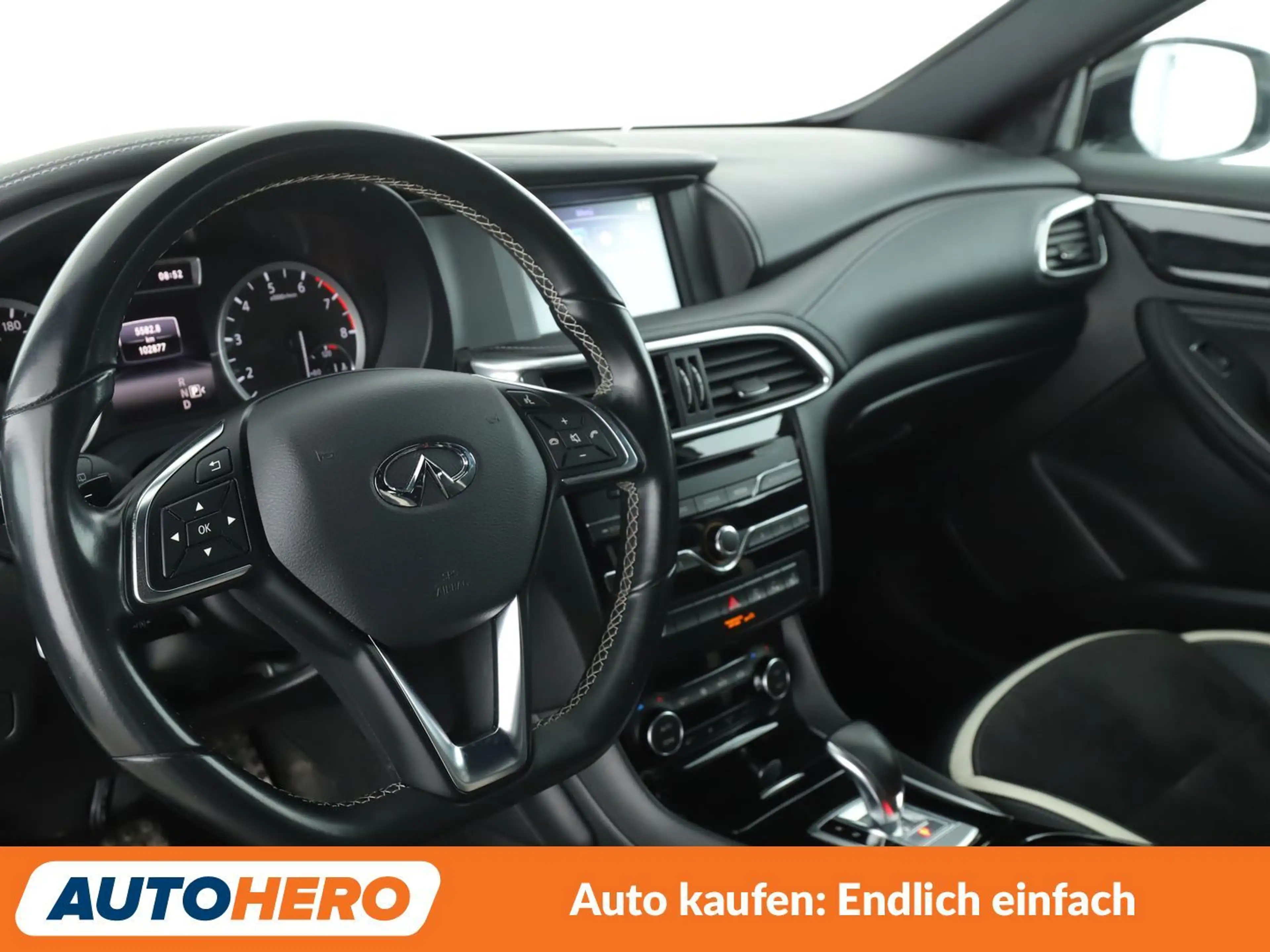Infiniti Q30 2.0 Turbo Sport AWD Aut.*NAVI*PDC*SHZ*ALU* — photo 11