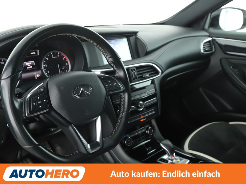 Infiniti Q30 2.0 Turbo Sport AWD Aut.*NAVI*PDC*SHZ*ALU* — photo 11