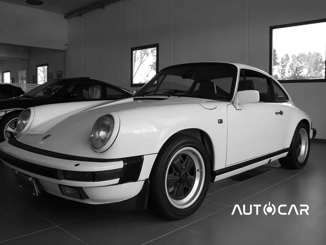 Porsche 911 CARRERA 3.2 ASI TARGA Oro Coupè, foto 3