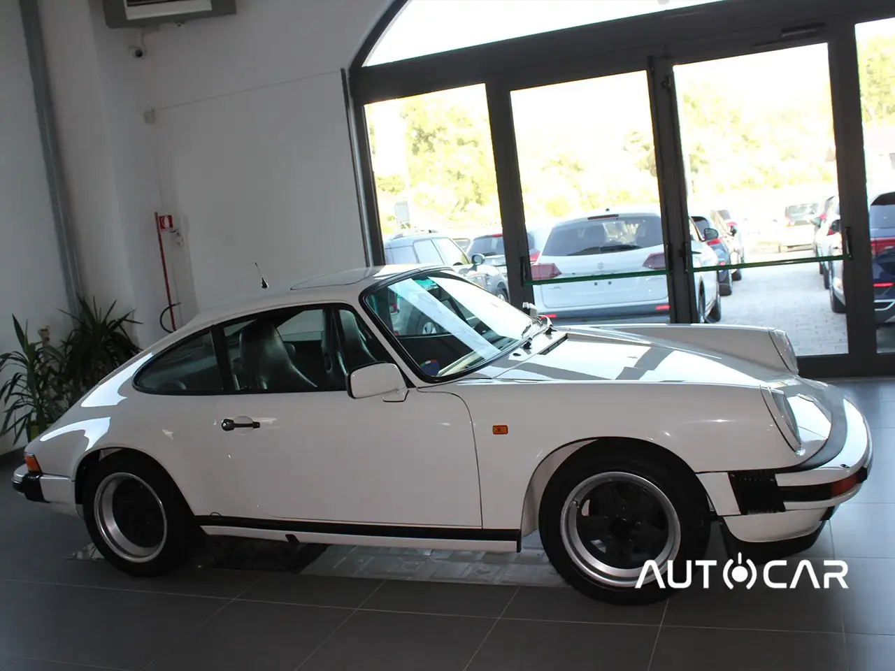 Porsche 911 CARRERA 3.2 ASI TARGA Oro Coupè, foto 4