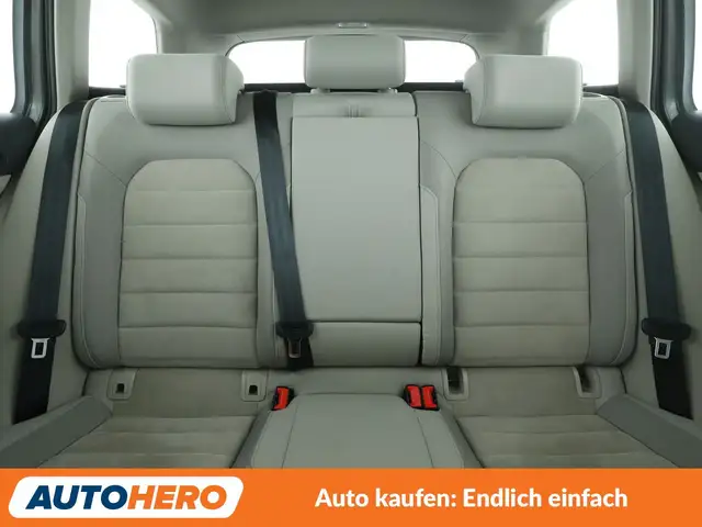 Volkswagen Golf view 15