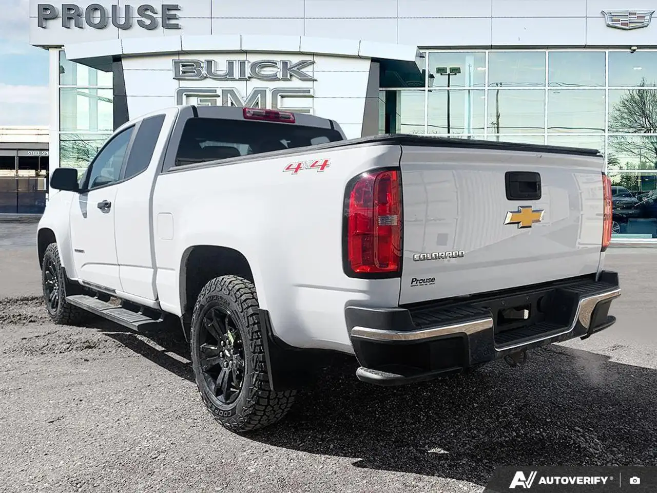 Chevrolet Colorado снимка Chevrolet Colorado
