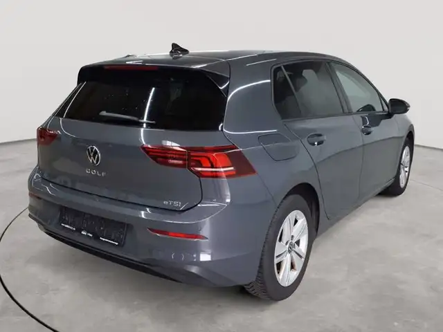 Volkswagen Golf view 4