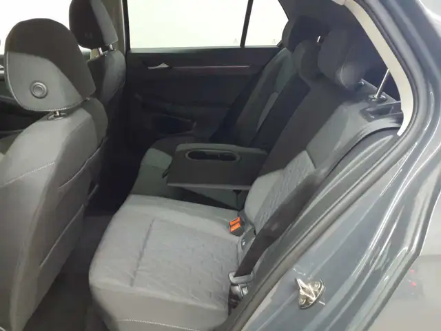 Volkswagen Golf view 14