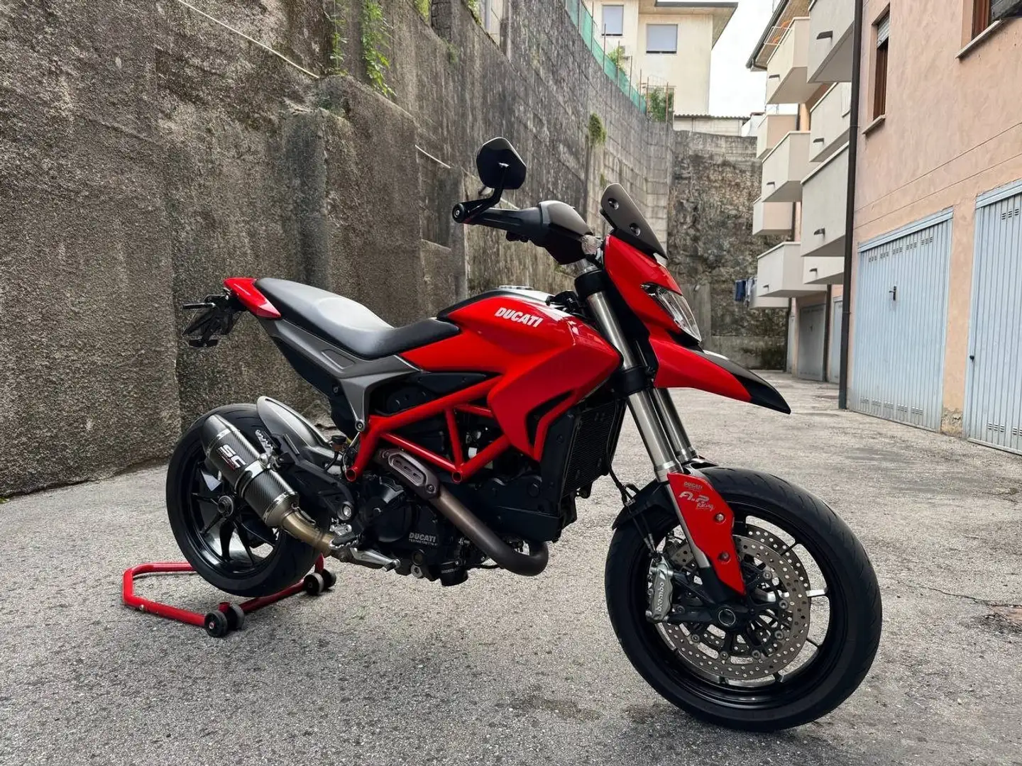 Ducati Hypermotard 821 Rosso - 1
