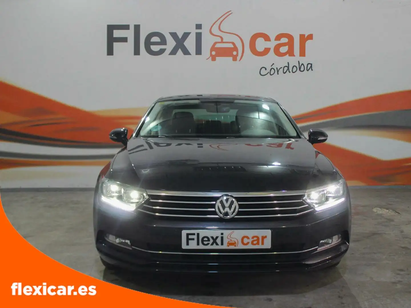 Volkswagen Passat 1.4 TSI ACT Advance 110kW Gris - 2