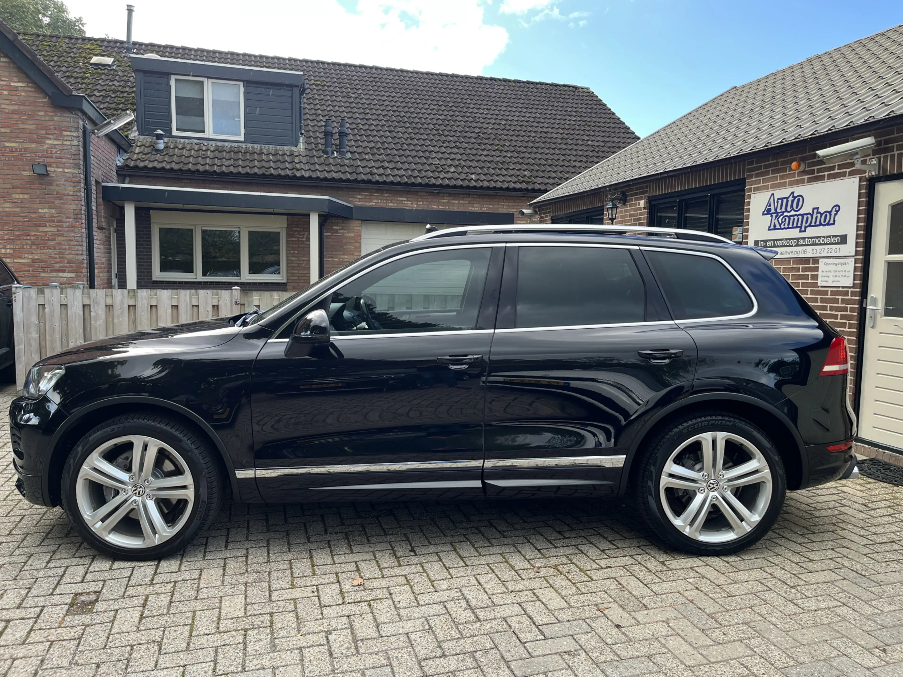 Volkswagen Touareg 4.2 V8 TDI R-Line Panodak LuchtveringTrekhaak 21" — photo 7