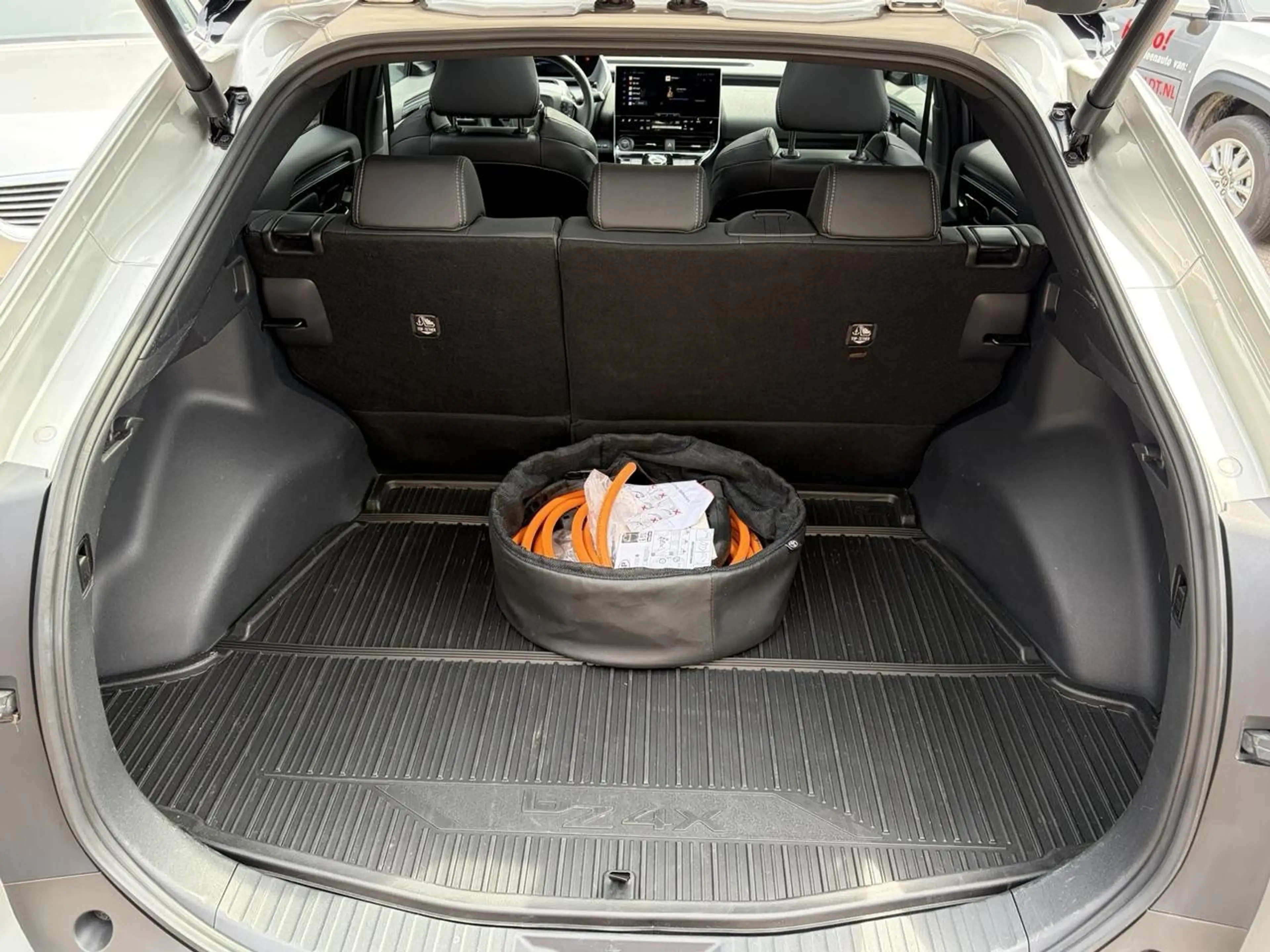Toyota bZ4X 71kWh Business Design + FABRIEKSGARANTIE — photo 12
