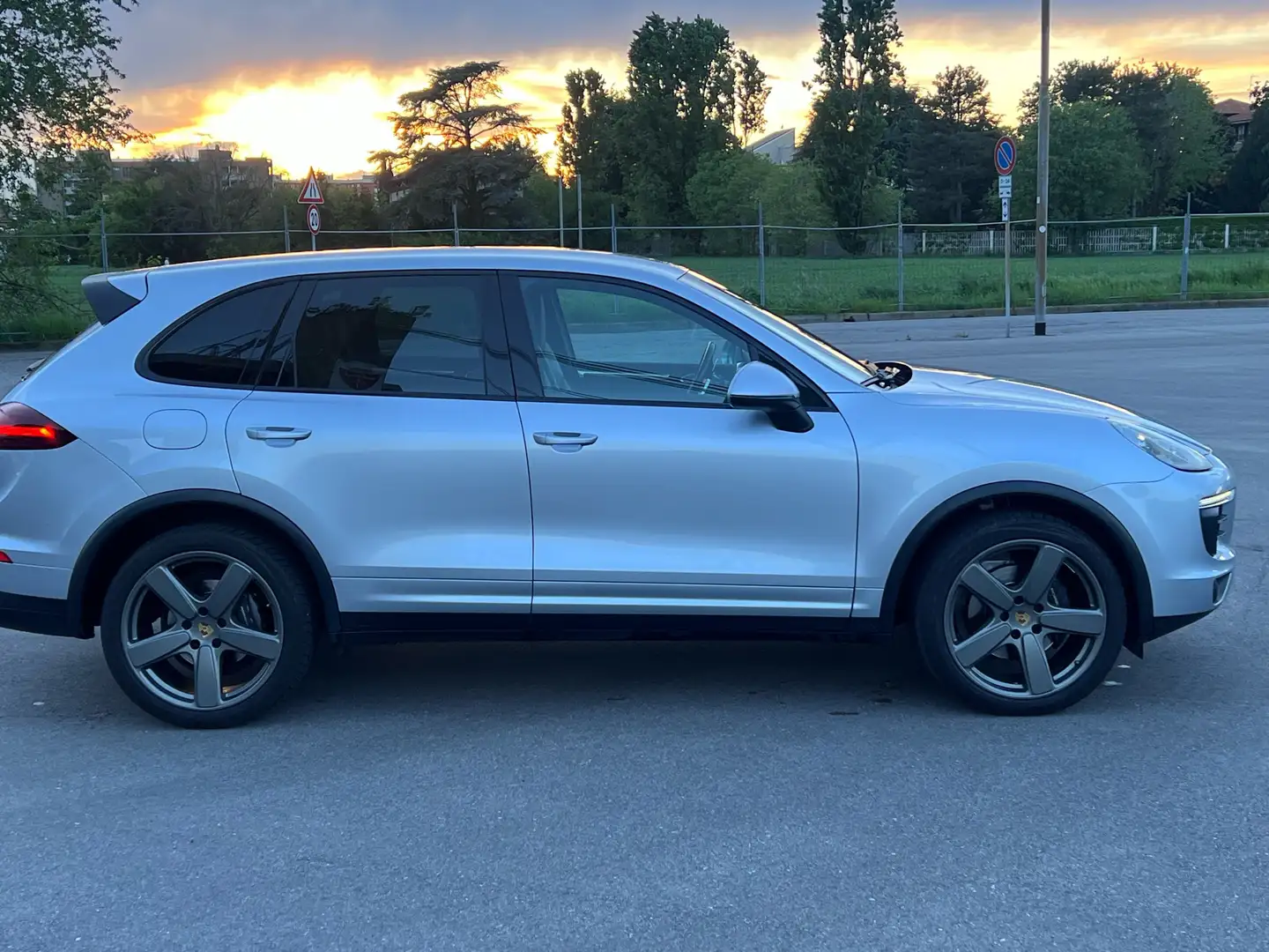 Porsche Cayenne 3.0 Platinum Edition Argento - 1