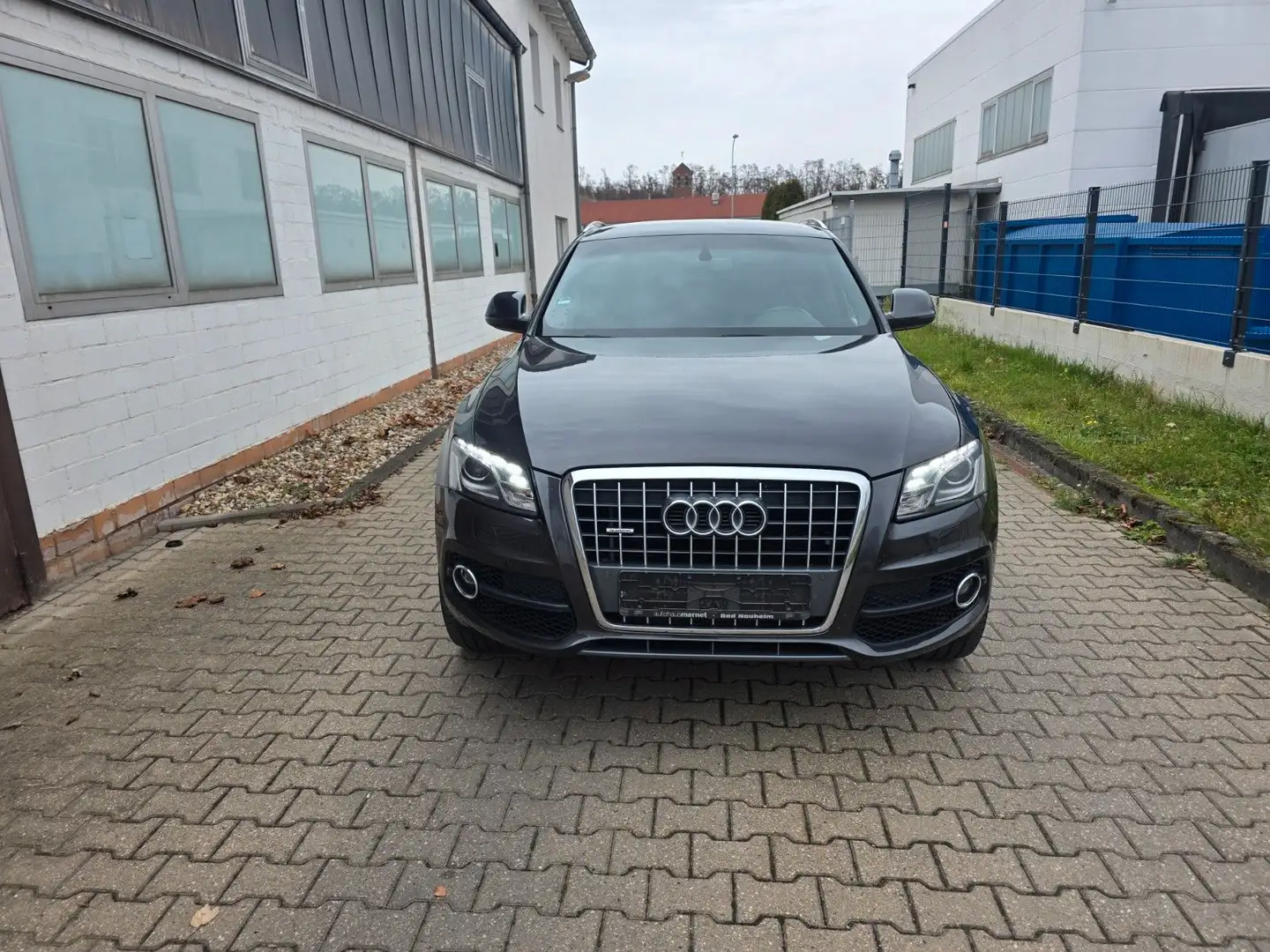 Audi Q5 2.0 TDI DPF S tronic quattro S line Schwarz - 2