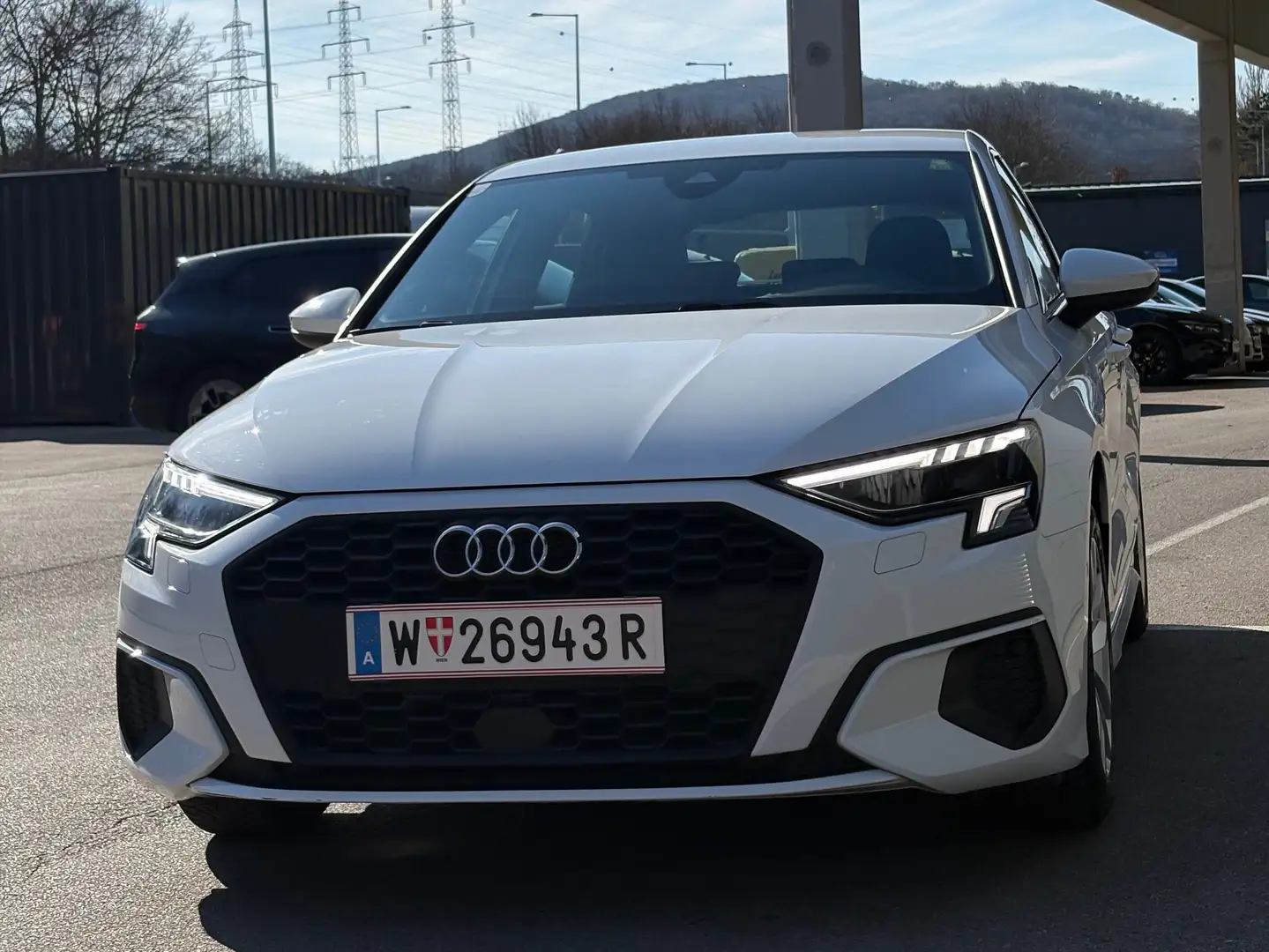 Audi A3 A3 30 TFSI S-tronic Weiß - 1