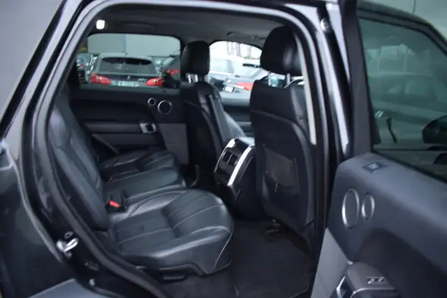 Land Rover Range Rover Sport view 18