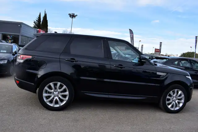 Land Rover Range Rover Sport view 3