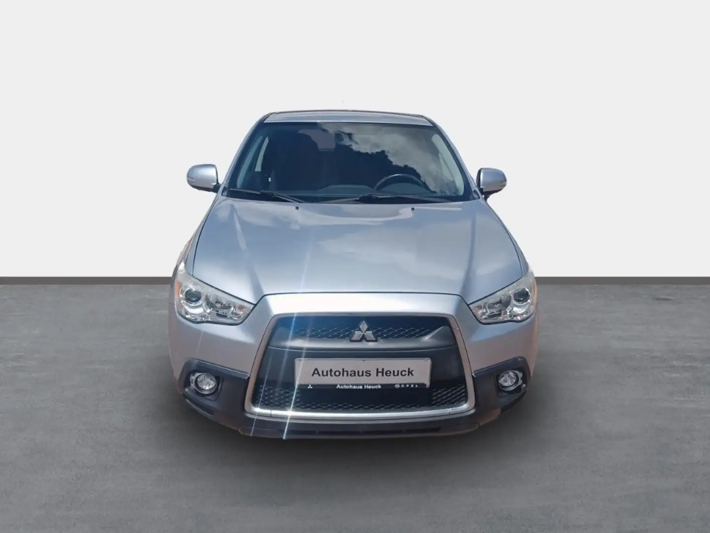Mitsubishi ASX Intro Edition 2WD 1.6 MIVEC Klimaautom Notbremsass Silber - 2