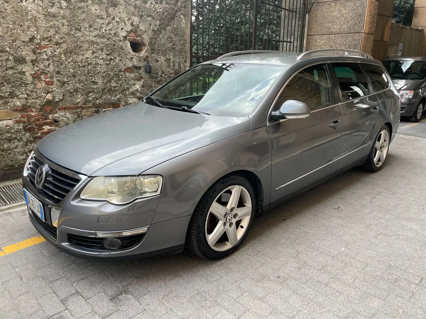 Volkswagen Passat Passat 2.0 TDI DPF 4mot. Highline - 1