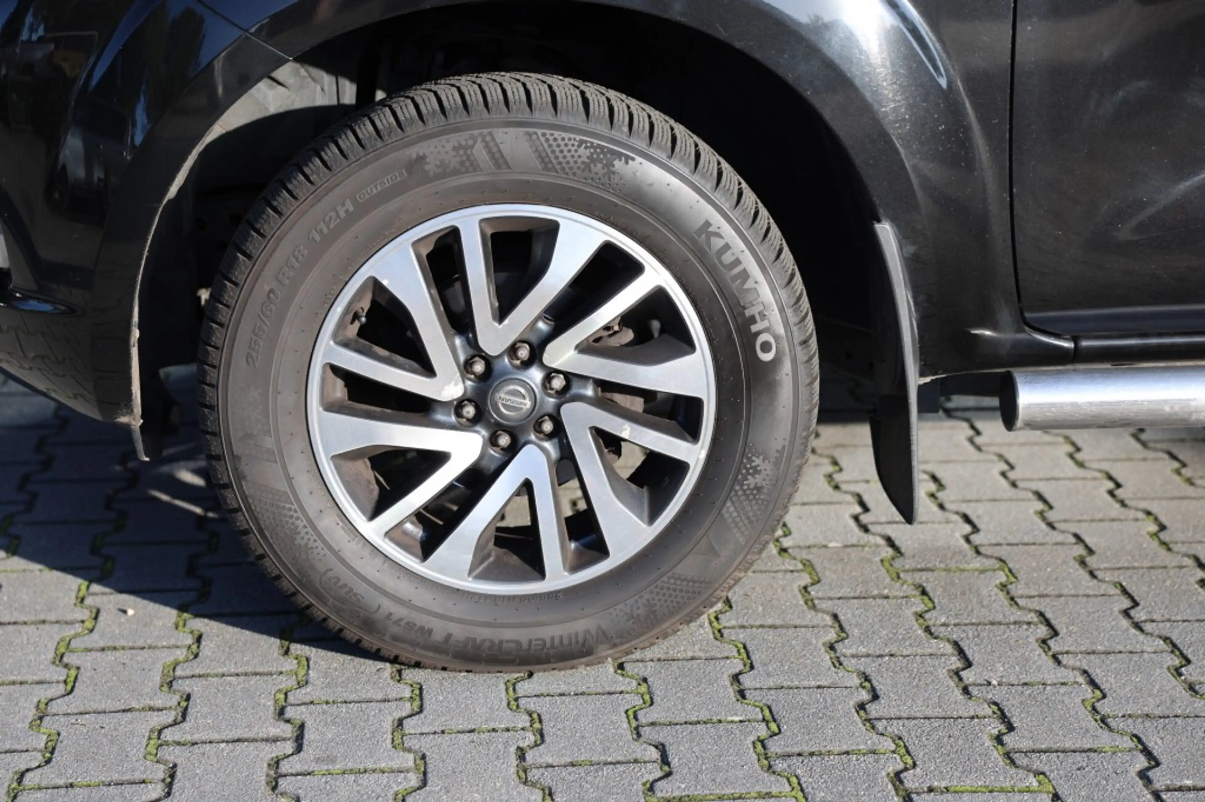 Nissan Navara 2.3 DCI DUBBEL CABINE A/T 4WD 5 ZITS VAN — photo 3
