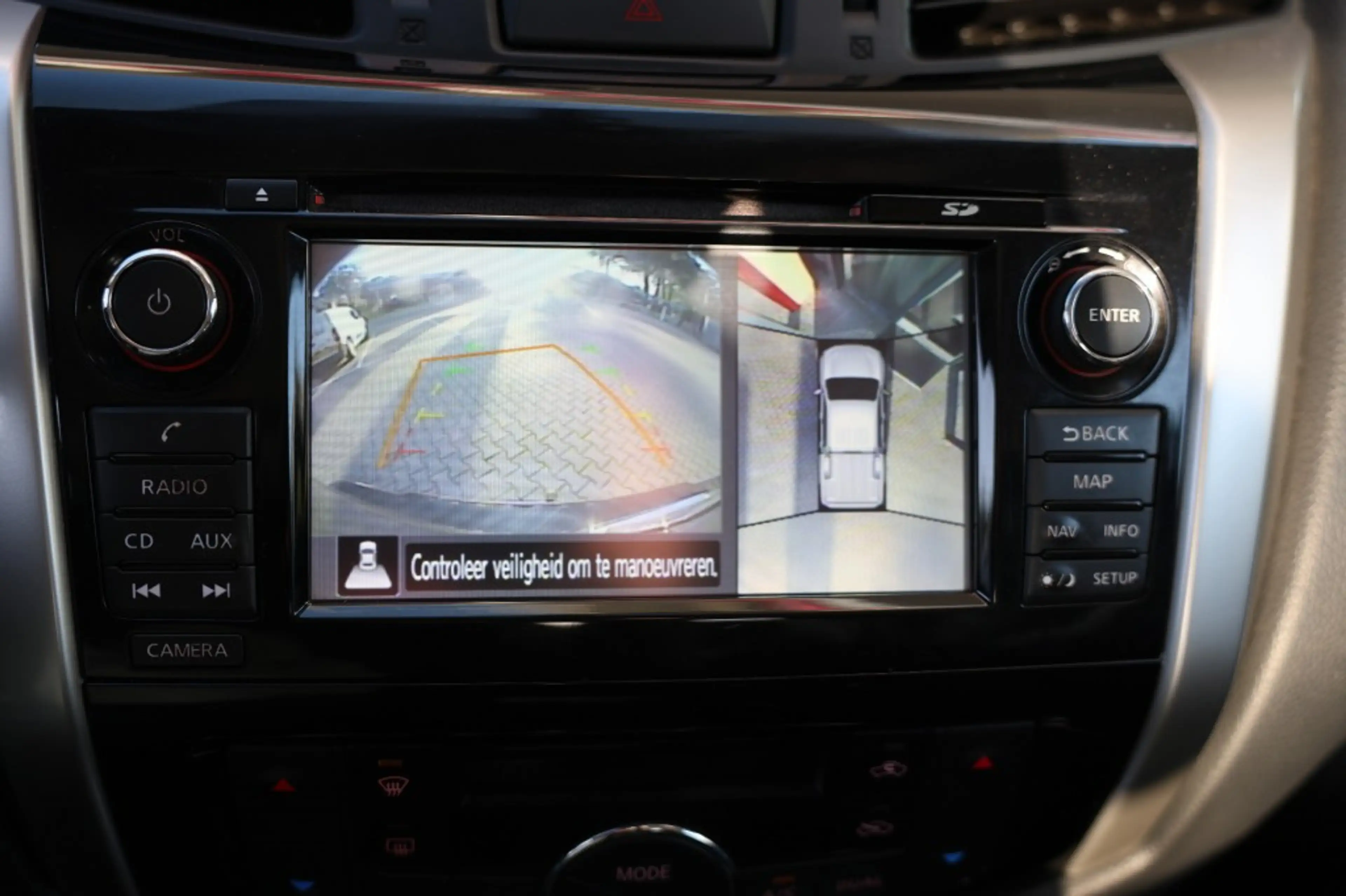 Nissan Navara 2.3 DCI DUBBEL CABINE A/T 4WD 5 ZITS VAN — photo 13