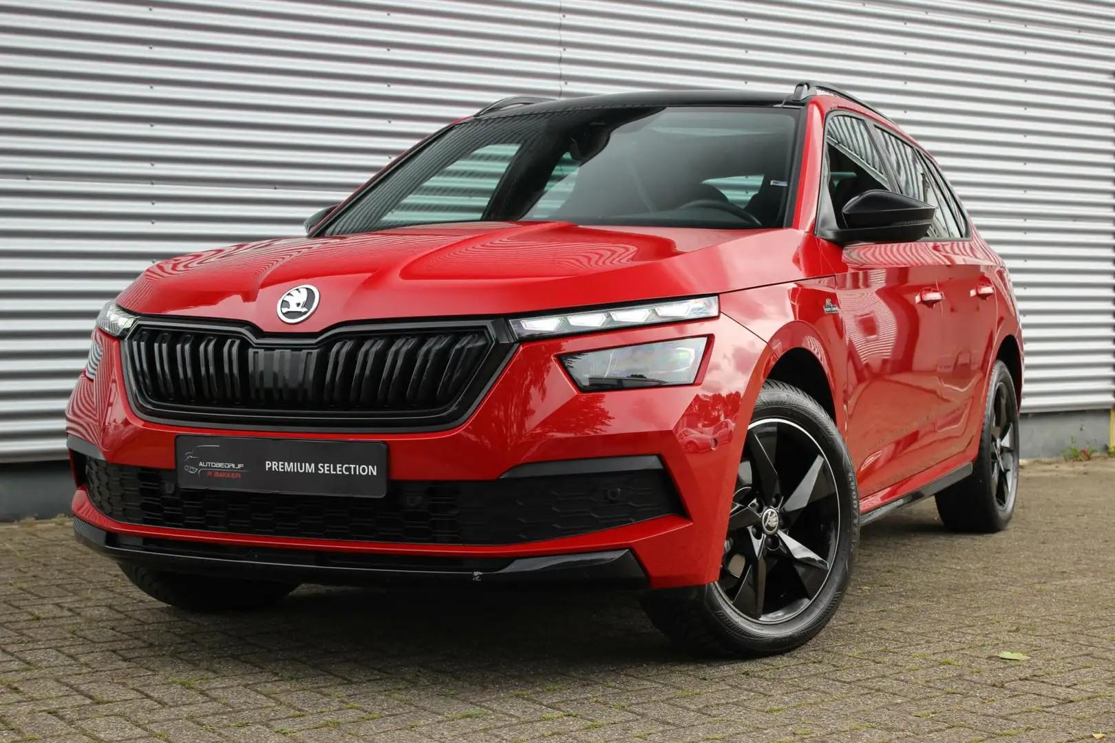 Skoda Kamiq 1.5 TSI ACT Monte Carlo // 150PK - Panoramadak - A Rood - 2