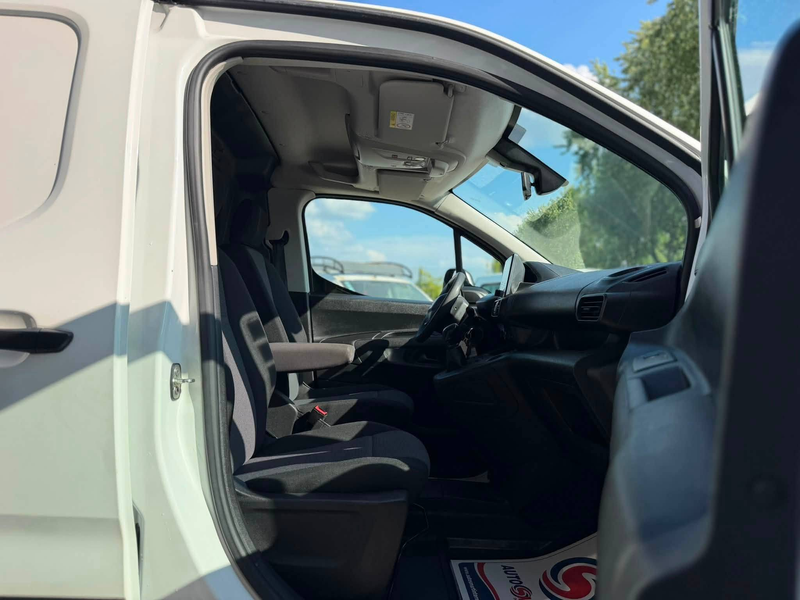 Peugeot Partner 1.5 BlueHDi L1 STD Light Prem. S/S(EU6.2 — photo 12
