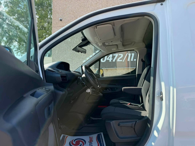 Peugeot Partner 1.5 BlueHDi L1 STD Light Prem. S/S(EU6.2 — photo 4