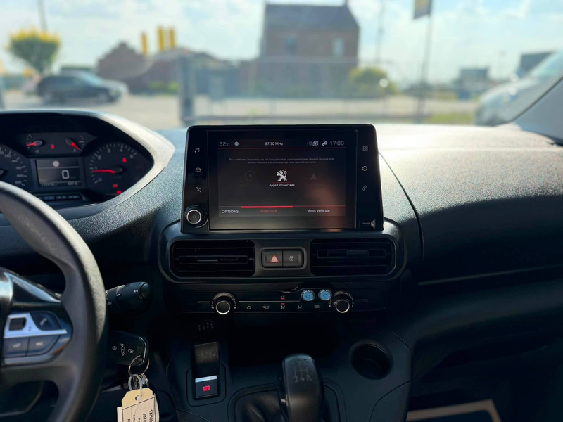 Peugeot Partner 1.5 BlueHDi L1 STD Light Prem. S/S(EU6.2 — photo 10