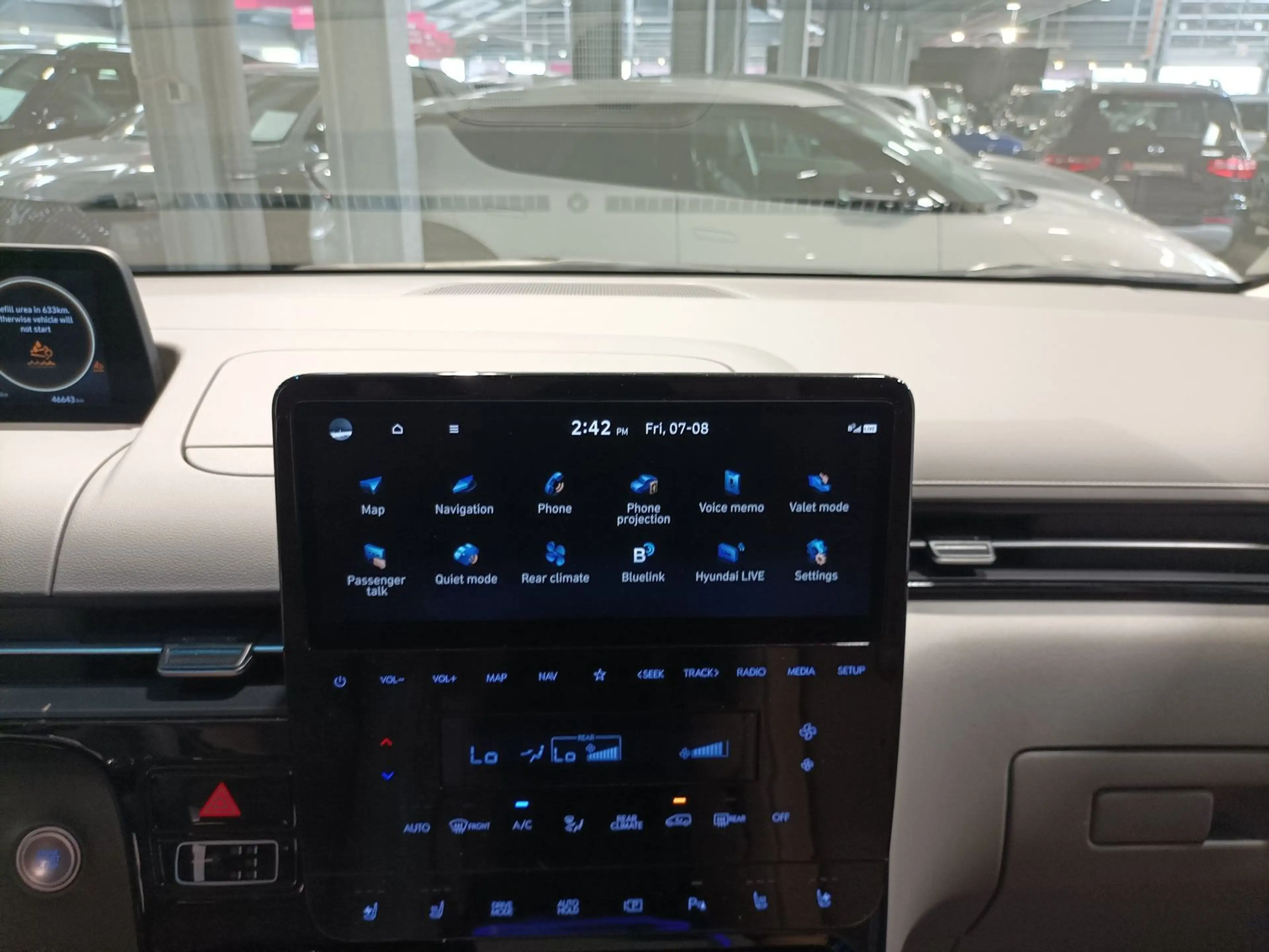 Hyundai STARIA 2.2 CRDi Signature LED|Nav|Pano|360|7-S — photo 10
