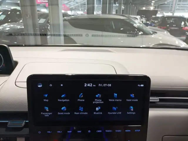 Hyundai Staria view 11