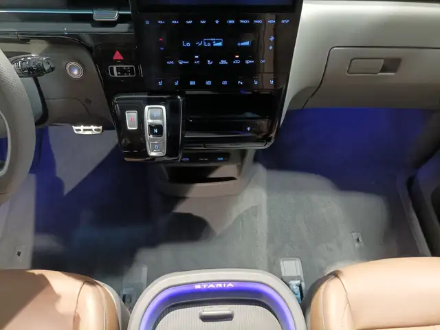 Hyundai Staria view 13