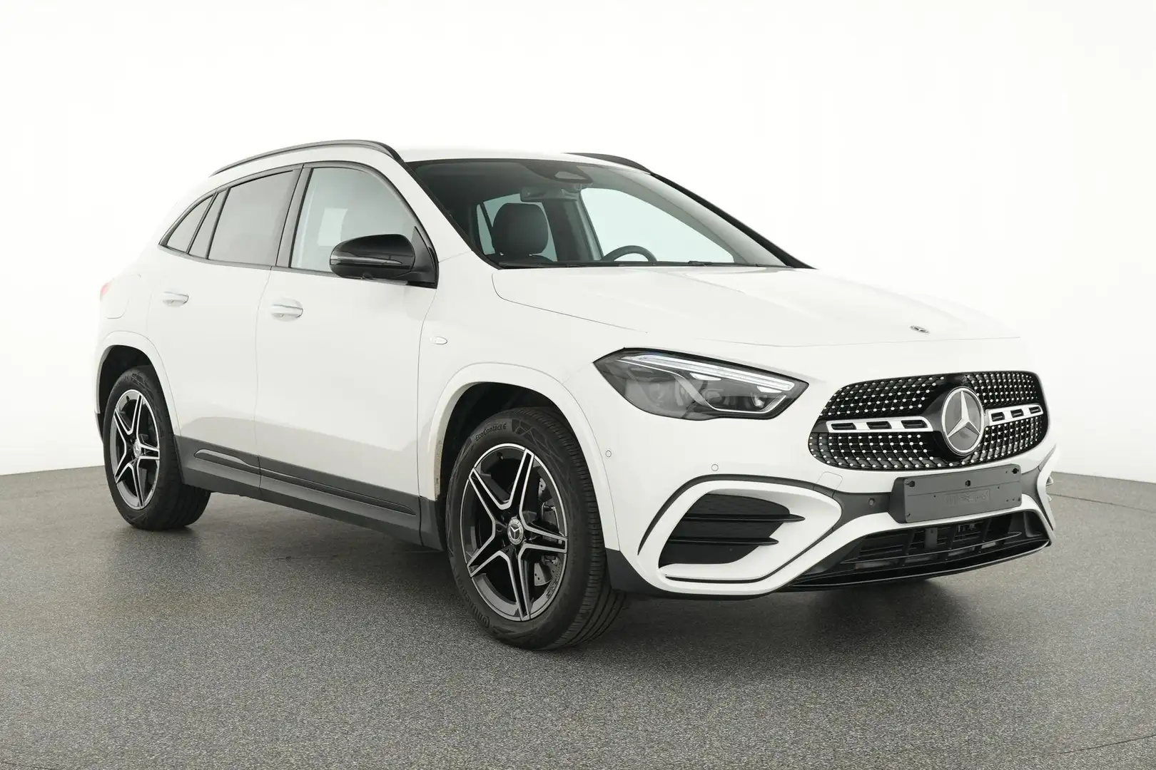 Mercedes-Benz GLA 250 e AMG Line Blanc - 2