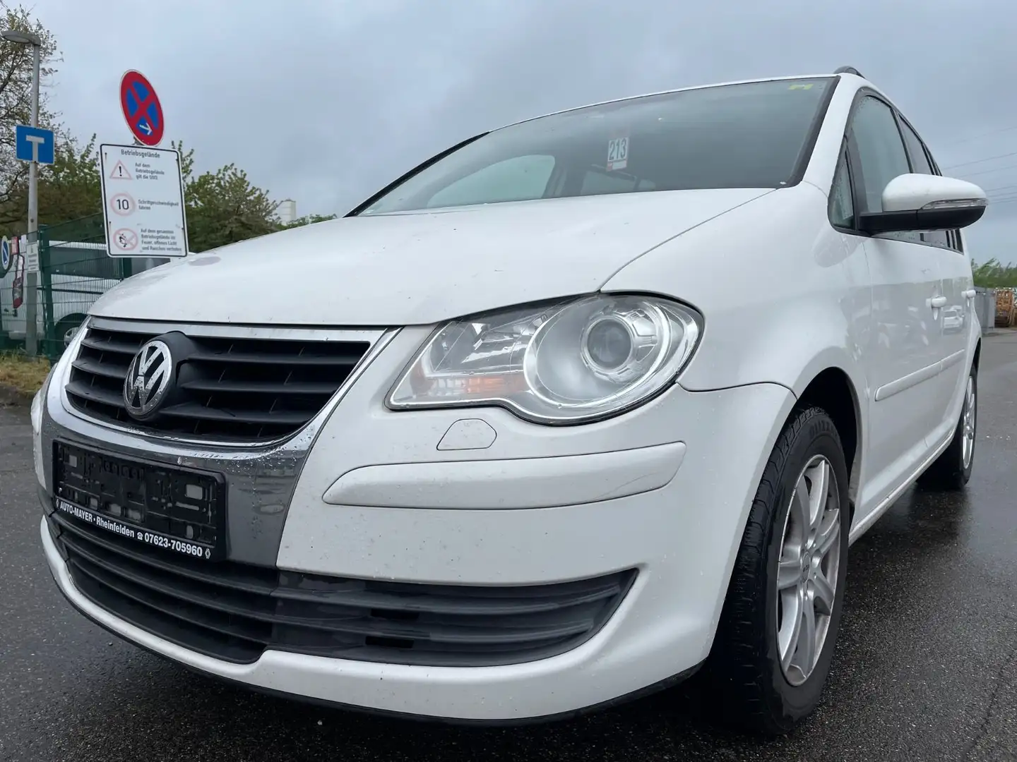 Volkswagen Touran Trendline DSG / Schiebedach Weiß - 1