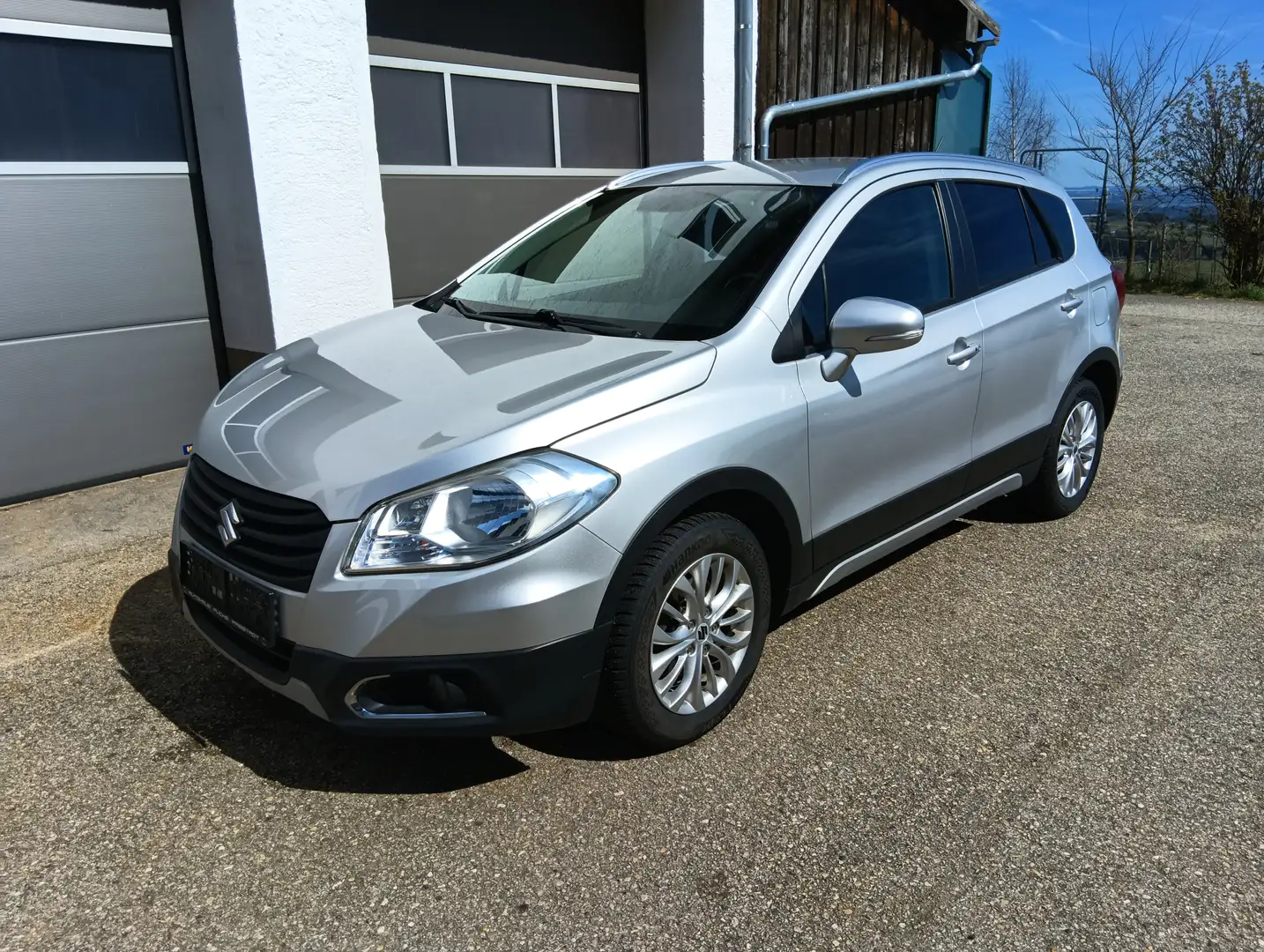 Suzuki SX4 S-Cross SX4 S-Cross 1,6 Allgrip shine shine Silber - 1
