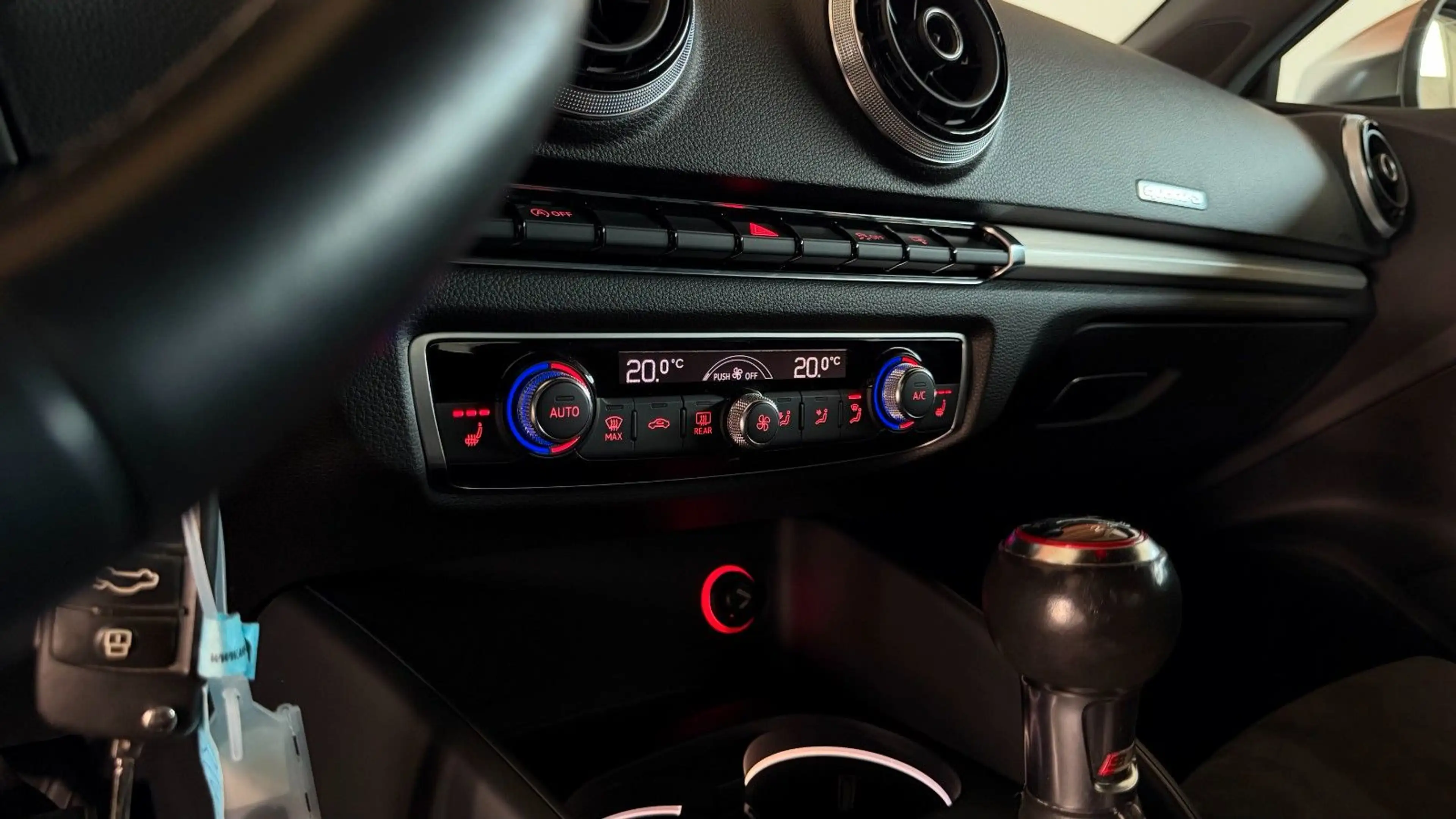 Audi S3 8V 2.0 TFSI QUATTRO 1.HAND SCHECKHEFT 8FACH — photo 15